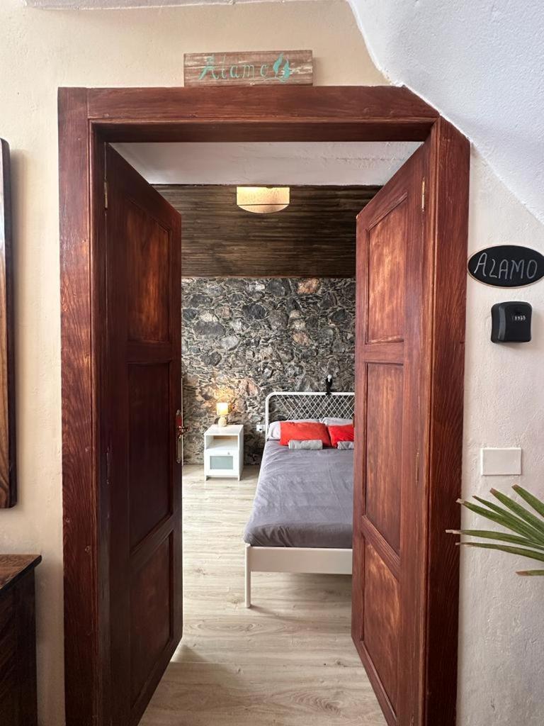 Casa Alamo Agaete Hotel Агаете Екстериор снимка